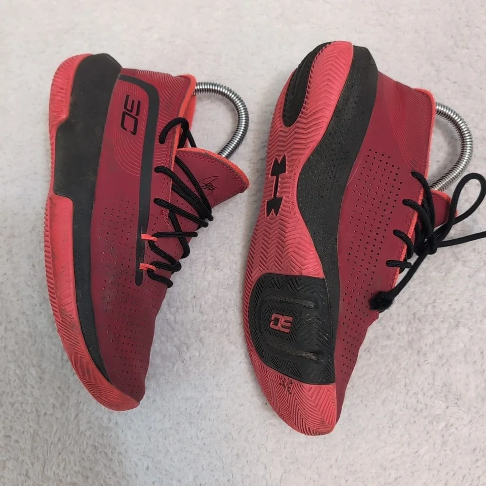 Under Armour Shoes Youth 4.5 Curry 3Zero 3 GS Sneakers‎ Red Athletic 3022117-601